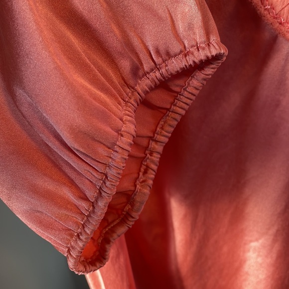 Elie Tahari Silk Blouse, Coral, Size S - Picture 6 of 8